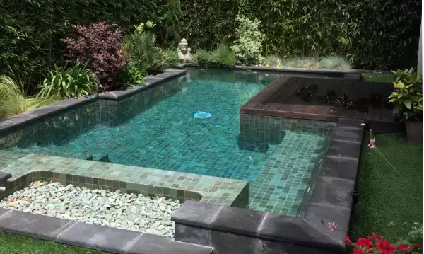 Infinity pool with an interior finish in Bali’s famous Green Sukabumi stone, a premium quartzite known for its elegance and durability